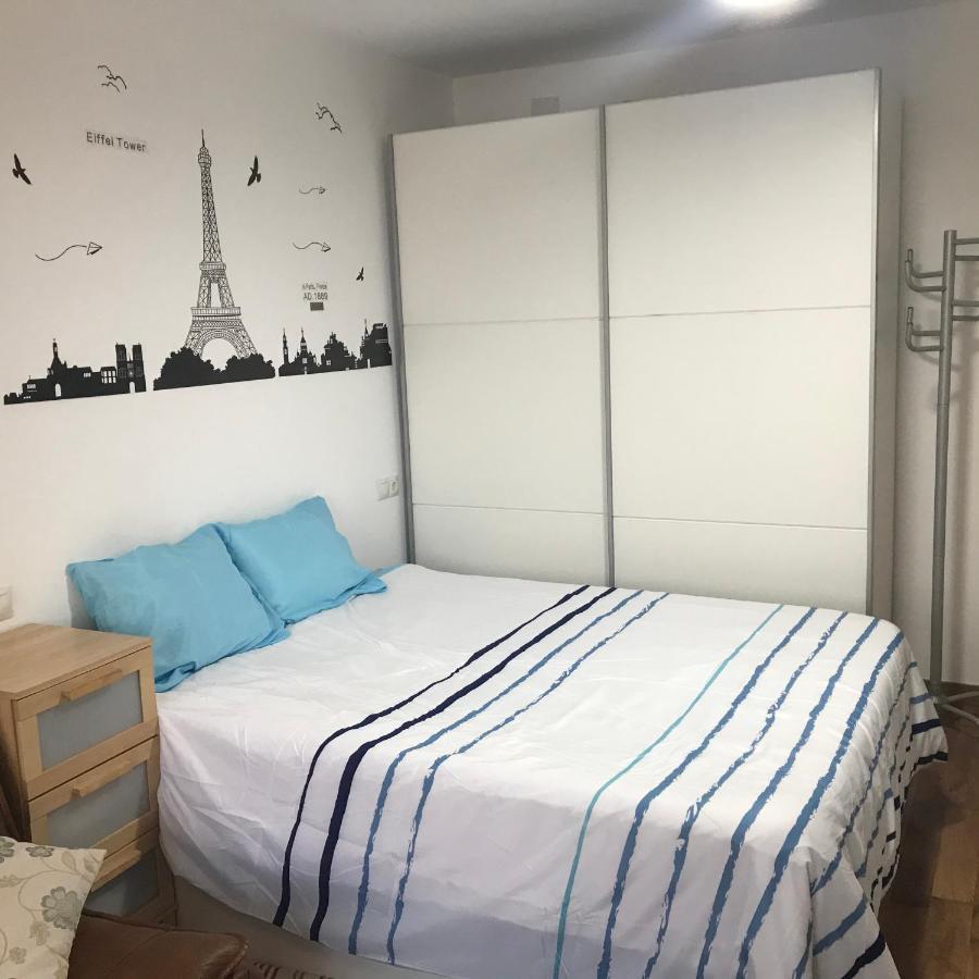 Apartamento Estudio Loft En El Centro Para 3 O 4 Personas Cama Doble Y Sofa Cama Check In A Partir De Las 15 Y 30 Min Pm Y Check Out Hasta Las 11 Y 30 Pm Con Wifi Normalmente No Se Puede Adelantar El Check In Τορρεμολίνος Εξωτερικό φωτογραφία