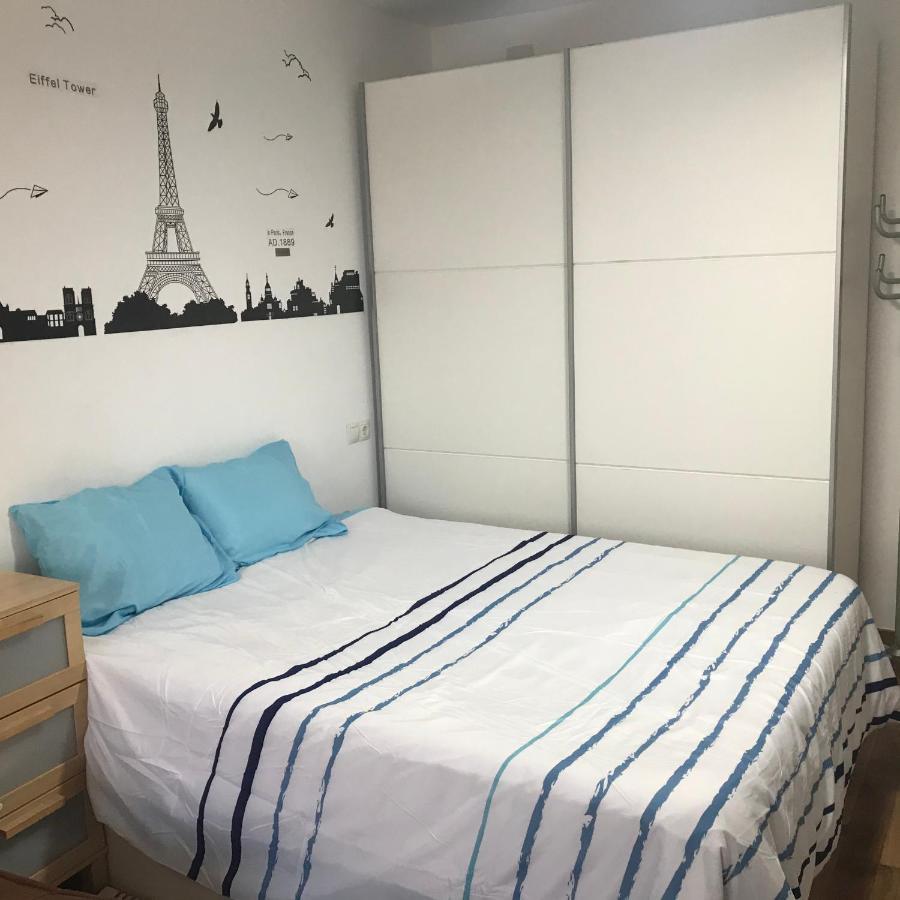 Apartamento Estudio Loft En El Centro Para 3 O 4 Personas Cama Doble Y Sofa Cama Check In A Partir De Las 15 Y 30 Min Pm Y Check Out Hasta Las 11 Y 30 Pm Con Wifi Normalmente No Se Puede Adelantar El Check In Τορρεμολίνος Εξωτερικό φωτογραφία