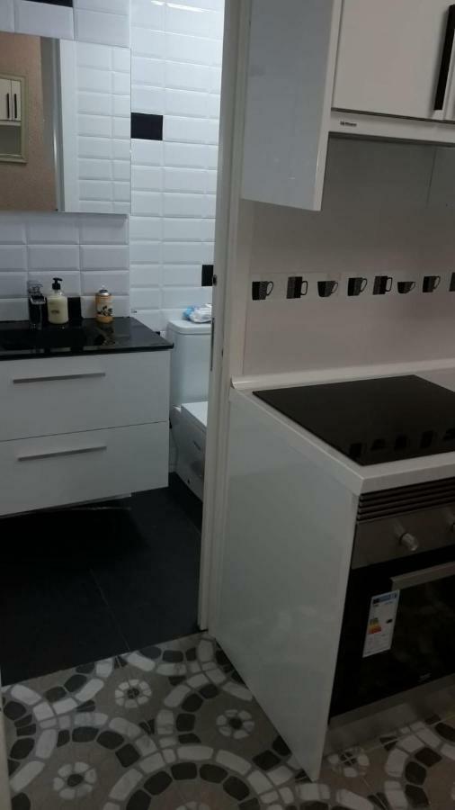 Apartamento Estudio Loft En El Centro Para 3 O 4 Personas Cama Doble Y Sofa Cama Check In A Partir De Las 15 Y 30 Min Pm Y Check Out Hasta Las 11 Y 30 Pm Con Wifi Normalmente No Se Puede Adelantar El Check In Τορρεμολίνος Εξωτερικό φωτογραφία